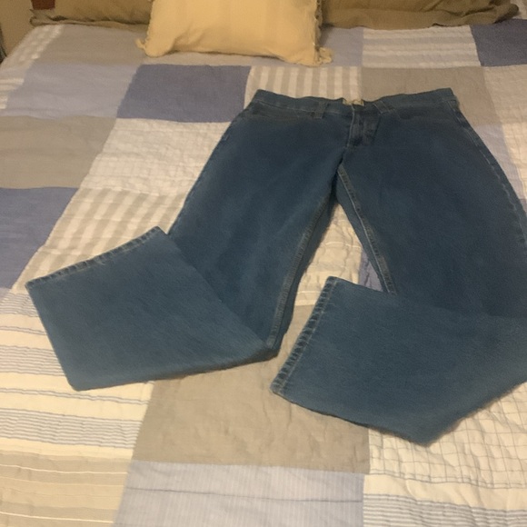 BLUE MOUNTAIN DEMIN 5-POCKET RELAXED FIT JEANS: 34. X. 34. NWT - Picture 4 of 9